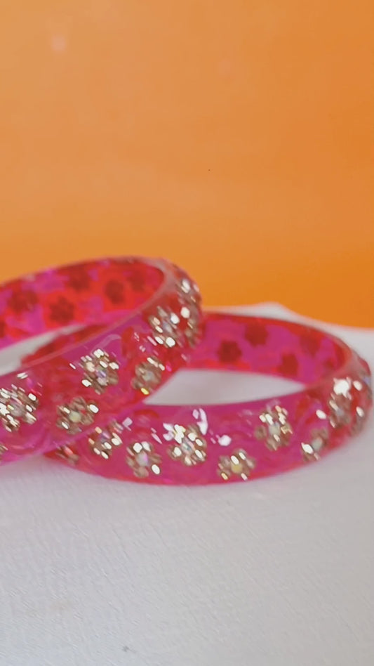 Charming Fuchsia Pink Glass Bangle Set of 2+4 - Floral Stone Accents 🌸