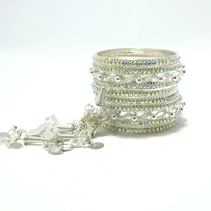 🌸 Girls' Latkan Metal Bangles Set – For Ages 2 to 5 Years - Image 2